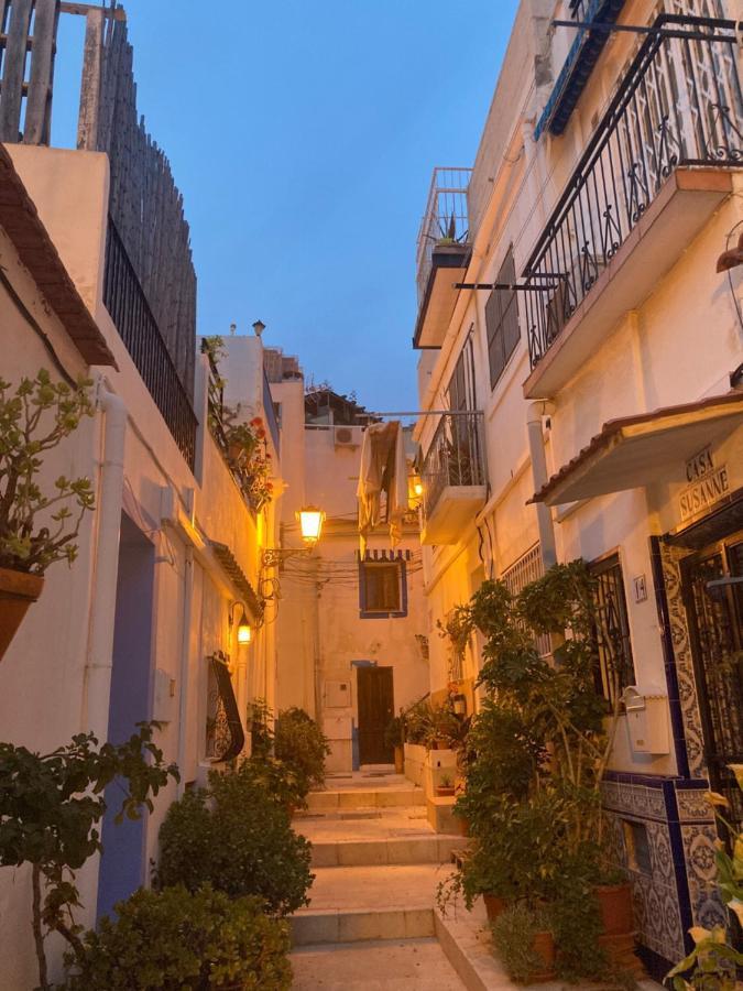 Private Terrace-Romantic-Sea, Castle Views-Central Alicante Dış mekan fotoğraf