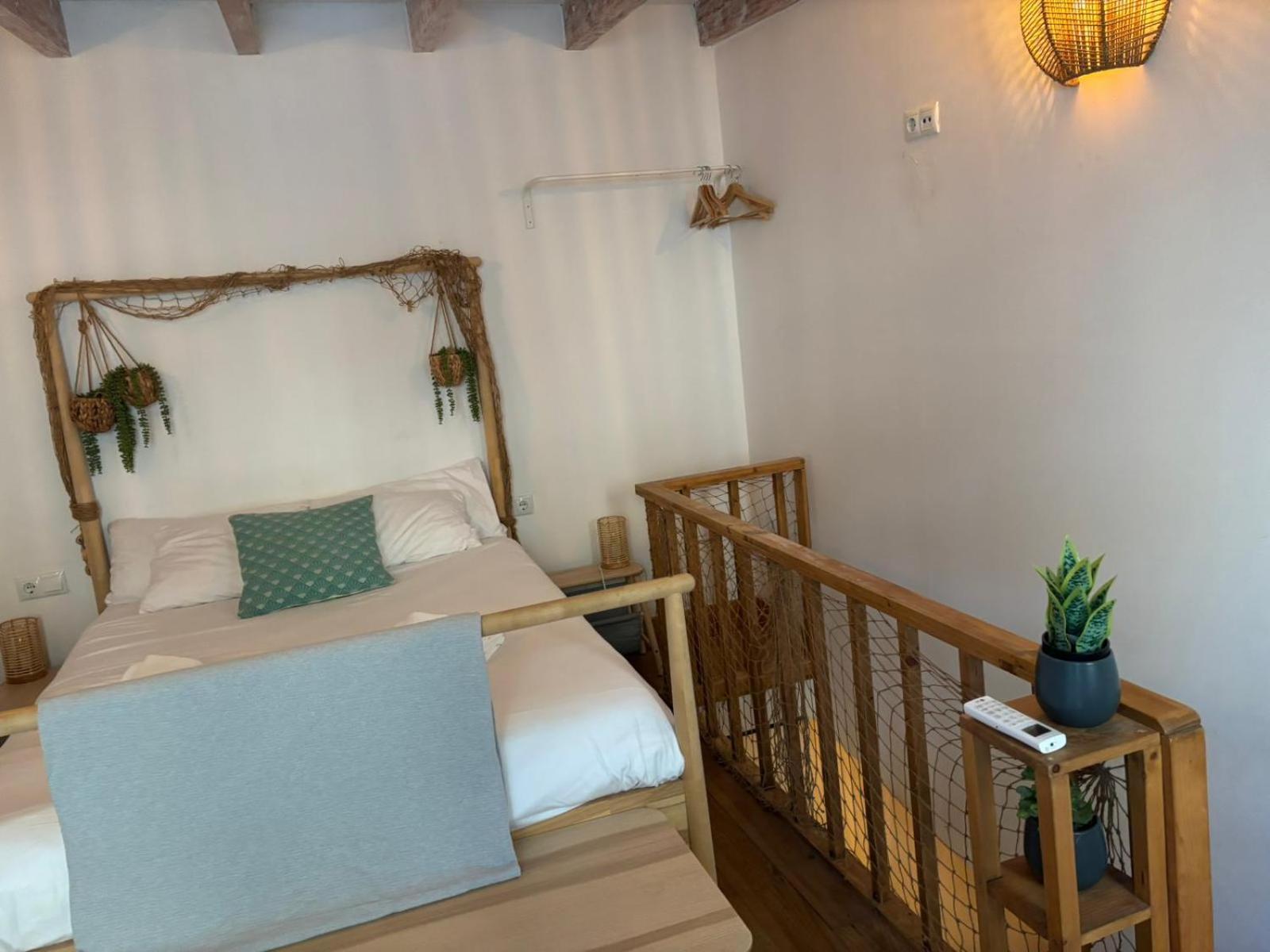 Private Terrace-Romantic-Sea, Castle Views-Central Alicante Dış mekan fotoğraf