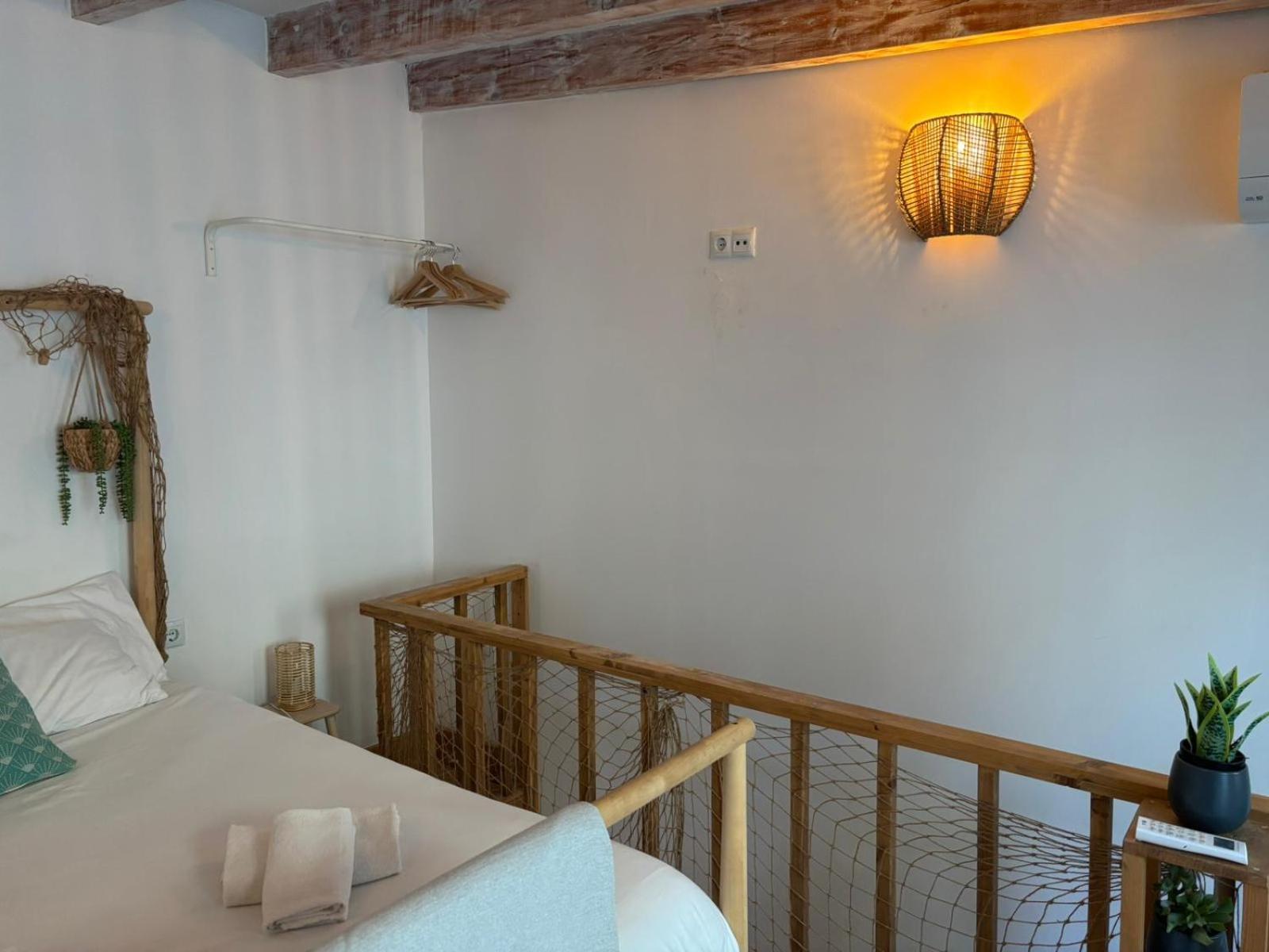 Private Terrace-Romantic-Sea, Castle Views-Central Alicante Dış mekan fotoğraf